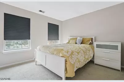 47 Howard Ct, Newark, NJ 07103 - Photo 15