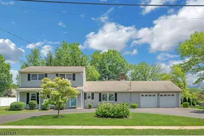 109 Knoll Rd, Parsippany, NJ 07005 - Photo 1