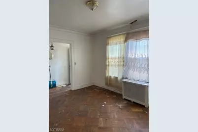 51 Brookwood St, East Orange, NJ 07018 - Photo 9