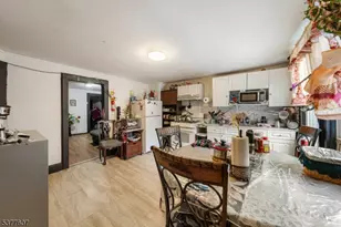560 W Front St, Plainfield, NJ 07060 - Photo 7
