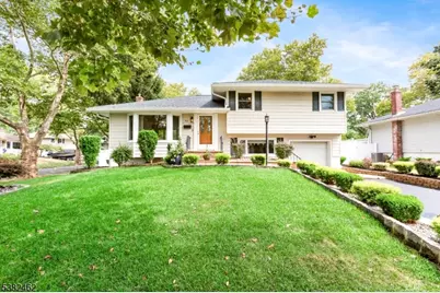 723 Dianne Ct, Rahway, NJ 07065 - Photo 1