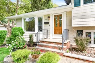 723 Dianne Ct, Rahway, NJ 07065 - Photo 27