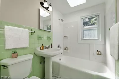 32 Heighwood Trl, Sparta Township, NJ 07871 - Photo 25