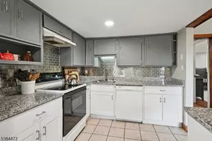 133 Hillside Dr, Andover Township, NJ 07860 - Photo 11