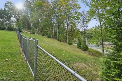 133 Hillside Dr, Andover Township, NJ 07860 - Photo 31