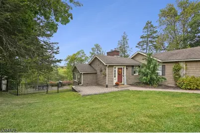 133 Hillside Dr, Andover Township, NJ 07860 - Photo 3