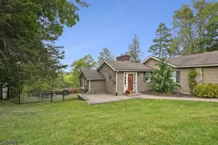 133 Hillside Dr, Andover Township, NJ 07860 - Photo 3