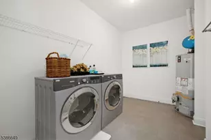 15 Pansy Ct, Franklin Township, NJ 08873 - Photo 29