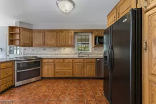 26 Thrush Ln, Bethlehem Township, NJ 08827 - Photo 11