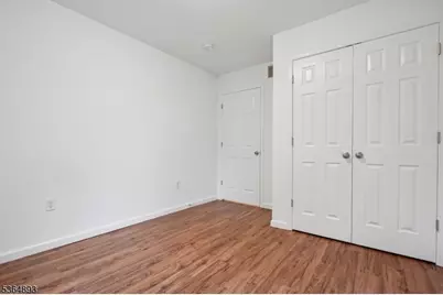 87-B N 18th St, East Orange, NJ 07017 - Photo 9