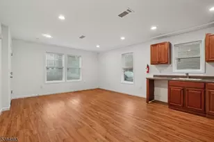 87B N 18th St, East Orange, NJ 07017 - Photo 3