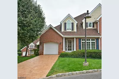 35 Schmidt Cir, Watchung, NJ 07069 - Photo 1