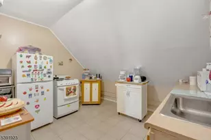 131 Park Pl, Passaic, NJ 07055 - Photo 27