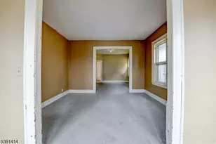 570 Jackson Ave, Elizabeth, NJ 07201 - Photo 17