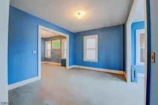 570 Jackson Ave, Elizabeth, NJ 07201 - Photo 3