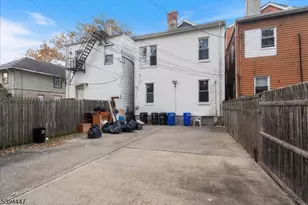 552 Norwood St, East Orange, NJ 07018 - Photo 21