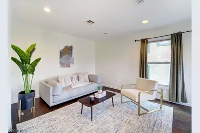 562 Lincoln Ave, Orange, NJ 07050 - Photo 13