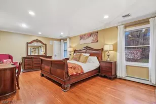 53 Morningside Dr, Livingston, NJ 07039 - Photo 15