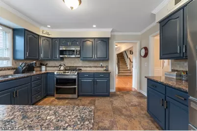 12 Woodside Ln, Raritan Township, NJ 08822 - Photo 17