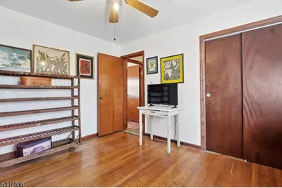 29 Sycamore Ave, Livingston, NJ 07039 - Photo 17