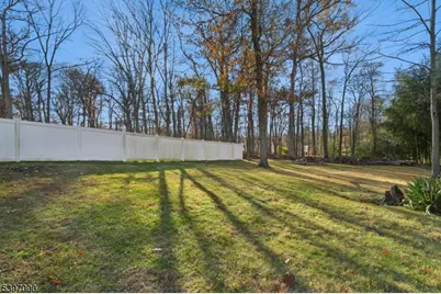 29 Sycamore Ave, Livingston, NJ 07039 - Photo 31