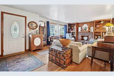 29 Sycamore Ave, Livingston, NJ 07039 - Photo 3