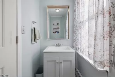 451 Pursel St, Phillipsburg, NJ 08865 - Photo 15