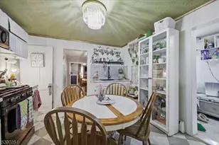 451 Pursel St, Phillipsburg, NJ 08865 - Photo 11