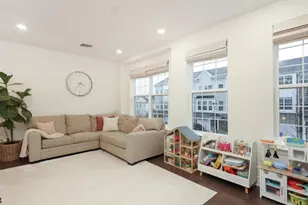 305 Saratoga Ct, Branchburg Township, NJ 08876 - Photo 7