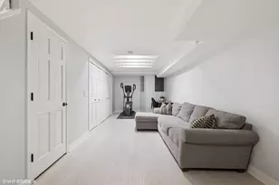 1881 N Poe St, Chicago, IL 60614 - Photo 21