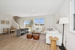 1006 Bristol Ct, Gilberts, IL 60136 - Photo 3