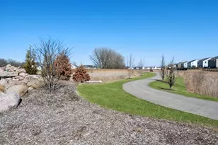 1018 Bristol Ct, Gilberts, IL 60136 - Photo 21