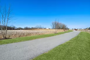 1010 Bristol Ct, Gilberts, IL 60136 - Photo 15