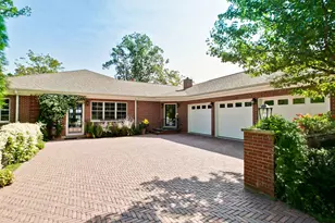 353 N Deere Park Dr E, Highland Park, IL 60035 - Photo 5