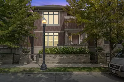 1407 S Emerald Avenue, Chicago, IL 60607 - Photo 1