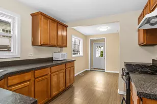 [Address not provided], Evanston, IL 60201 - Photo 17