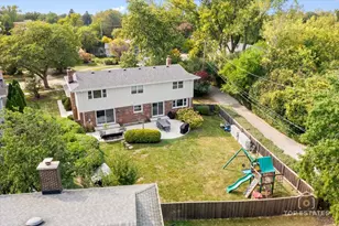 1285 Warwick Ct, Deerfield, IL 60015 - Photo 13