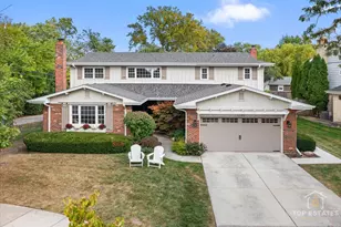 1285 Warwick Ct, Deerfield, IL 60015 - Photo 1