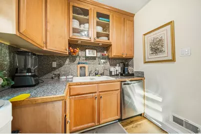 [Address not provided], Chicago, IL 60656 - Photo 9