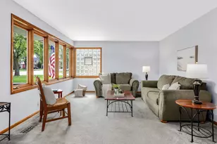 [Address not provided], La Grange, IL 60525 - Photo 3