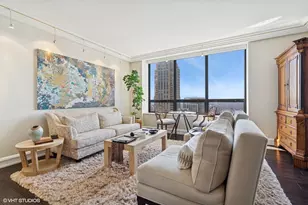 180 E Pearson St, Chicago, IL 60611 - Photo 19