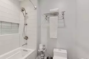 [Address not provided], Libertyville, IL 60048 - Photo 41