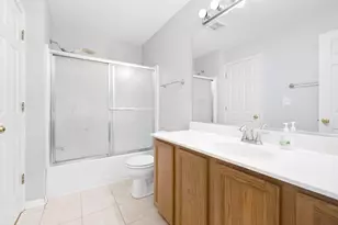 84 N Mill Rd, Addison, IL 60101 - Photo 11