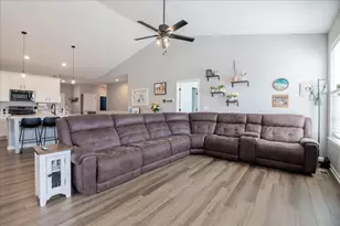 1005 Joel Ln, Genoa, IL 60135 - Photo 9