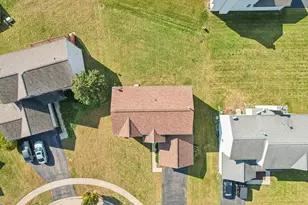 8 Forsythia Ct, Bolingbrook, IL 60490 - Photo 33