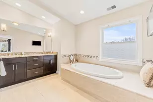 [Address not provided], Hawthorn Woods, IL 60047 - Photo 25