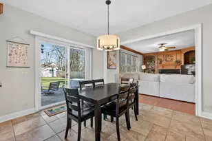 122 N 11th Ave, Saint Charles, IL 60174 - Photo 17