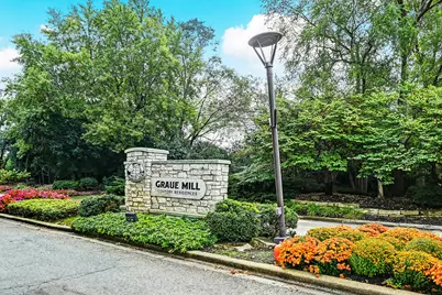 1409 Burr Oak Road #111A, Hinsdale, IL 60521 - Photo 33