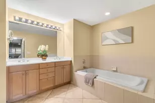 950 Augusta Way, Highland Park, IL 60035 - Photo 15