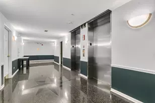 950 Augusta Way, Highland Park, IL 60035 - Photo 3